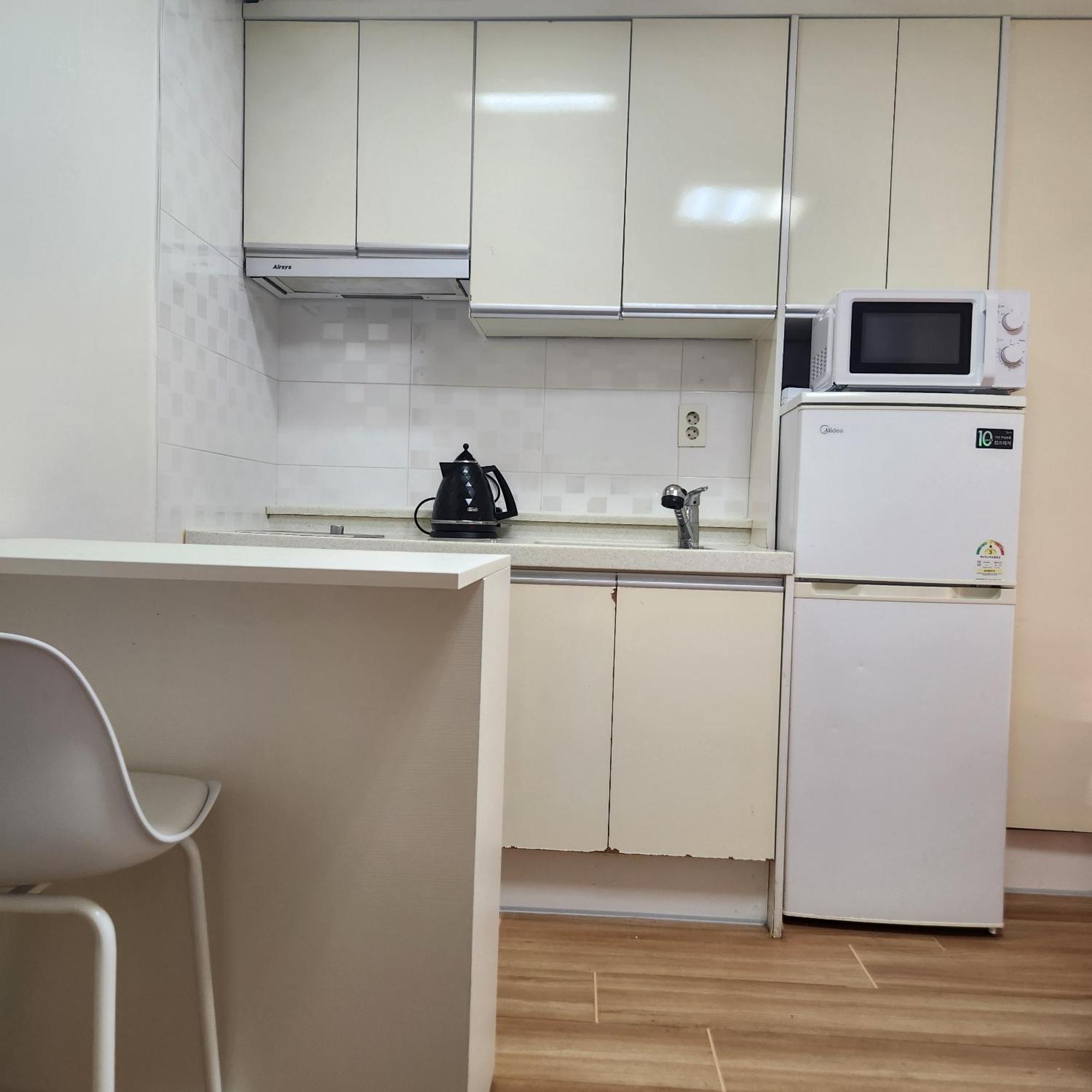 Apartemen #han River Park #full Option #one #mangnidan Street #mangwon